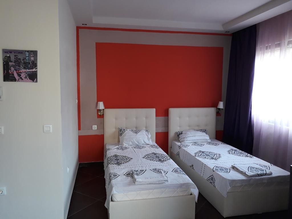 Private Apartments In Hotel Dolce Vita Златни пясъци Екстериор снимка