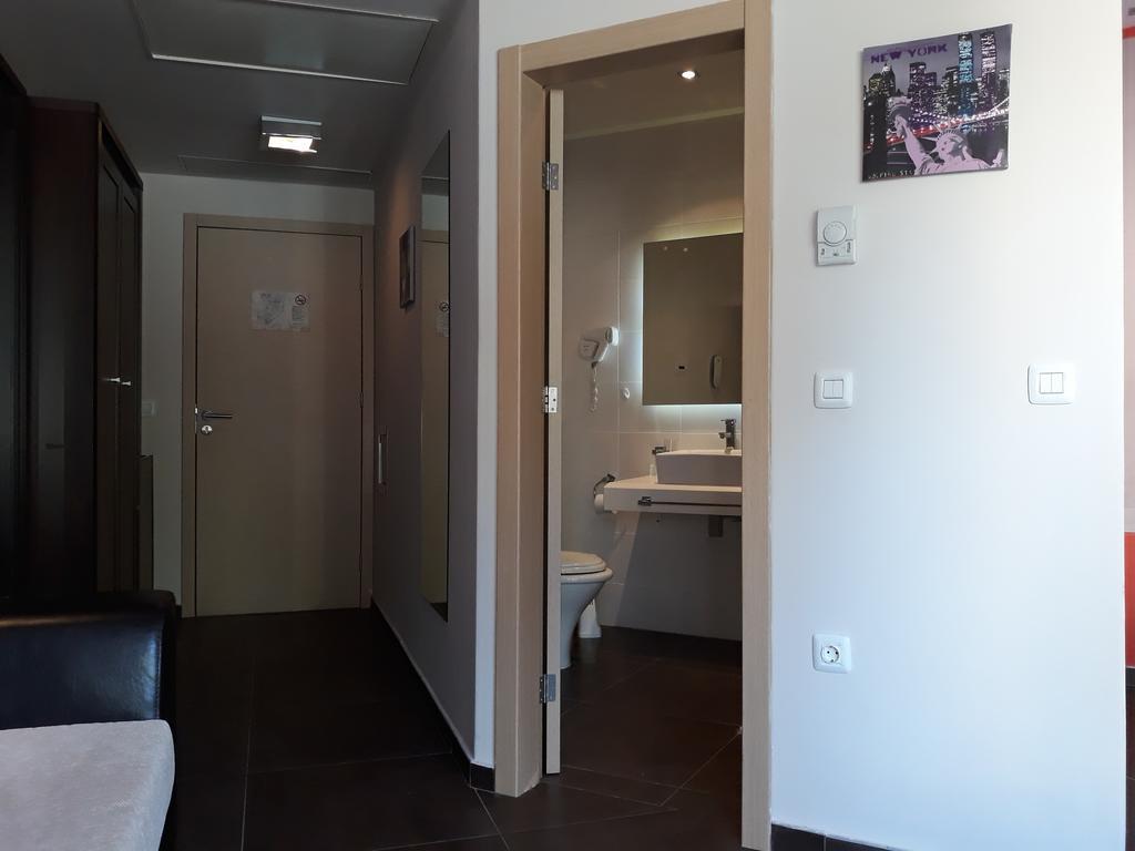 Private Apartments In Hotel Dolce Vita Златни пясъци Екстериор снимка